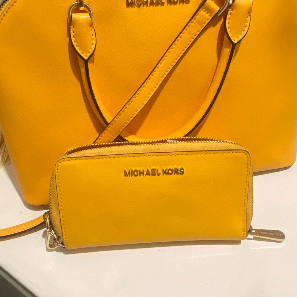 MK wristlet/wallet